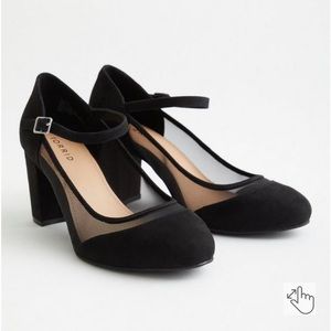 Torrid 9WW 9 WW Black Mesh Mary Jane Heels